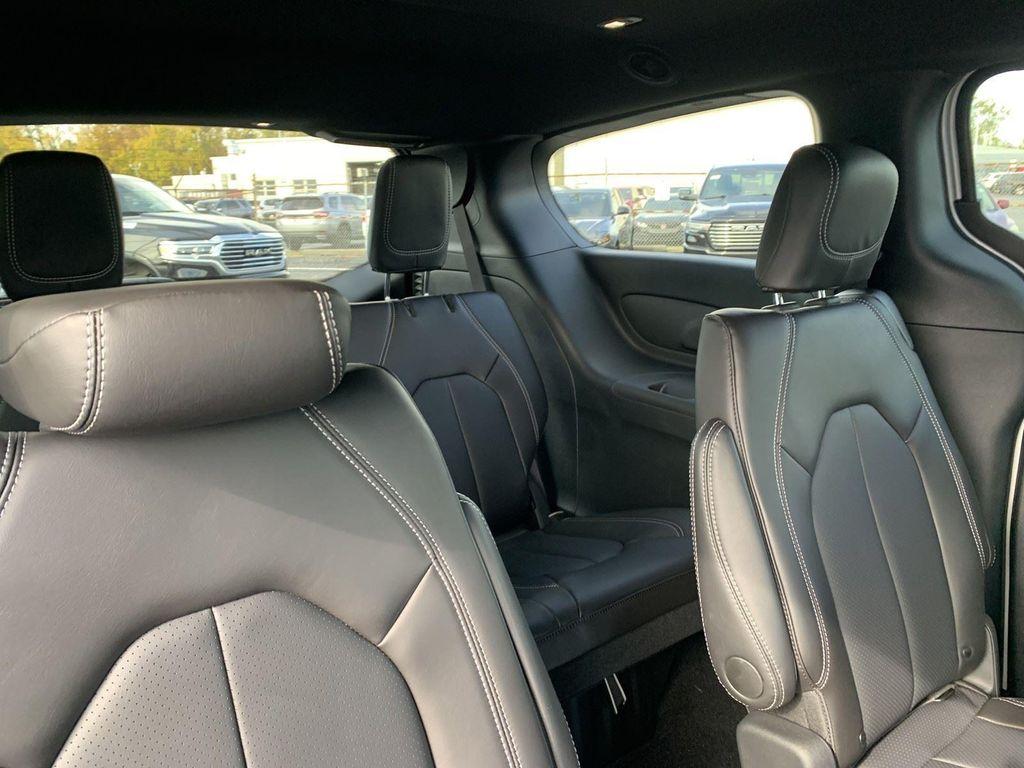 new 2026 Chrysler Pacifica car, priced at $45,135