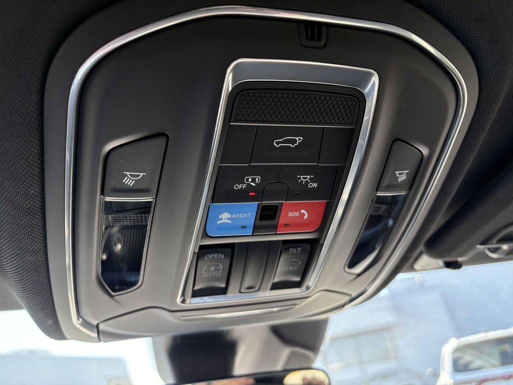 new 2026 Jeep Grand Cherokee car, priced at $44,710