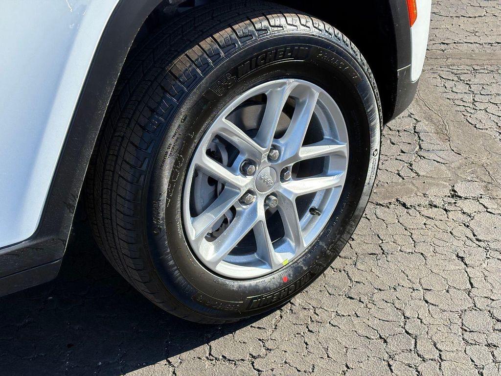 new 2026 Jeep Grand Cherokee car, priced at $44,710