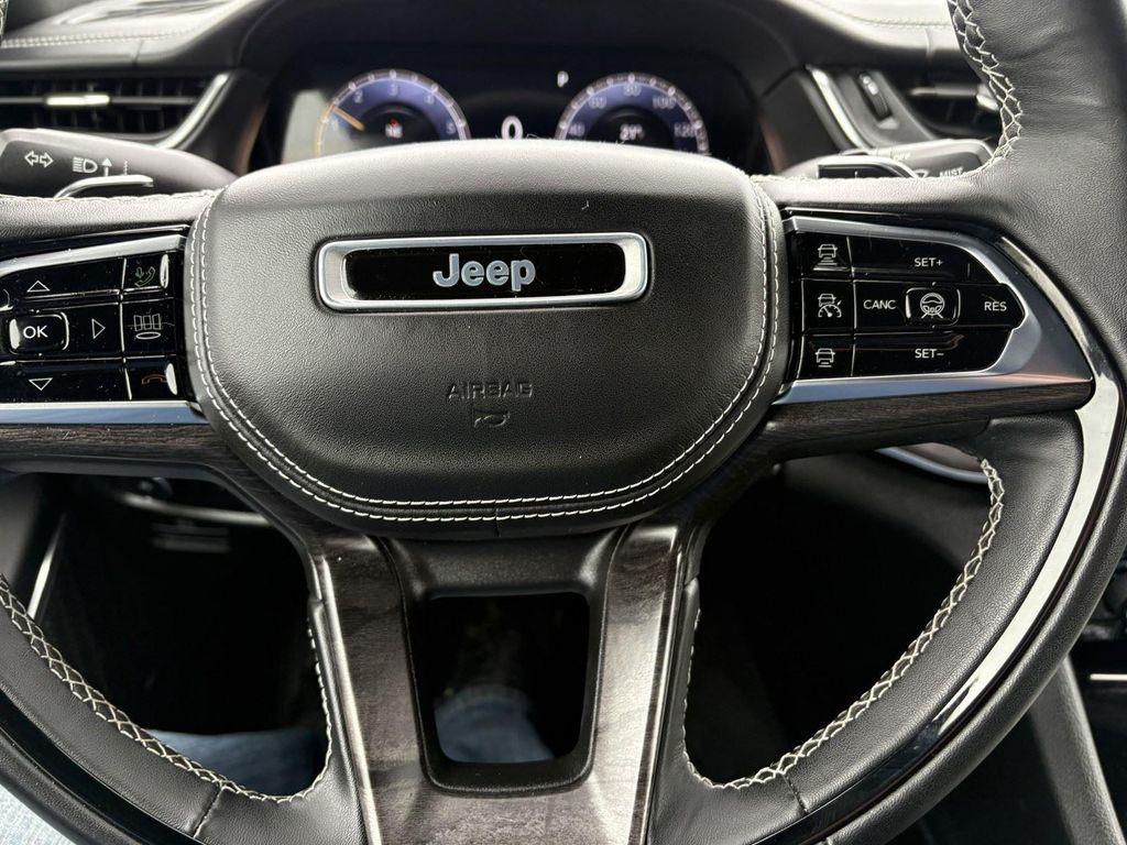 used 2023 Jeep Grand Cherokee car, priced at $39,300