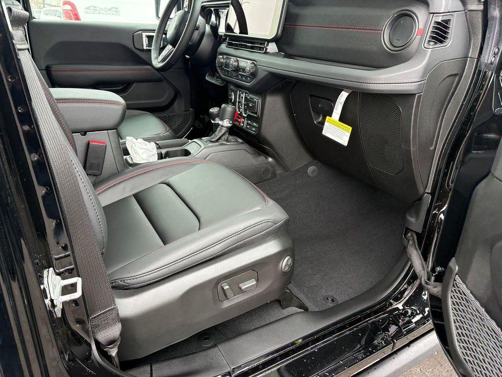 new 2026 Jeep Wrangler car, priced at $59,907