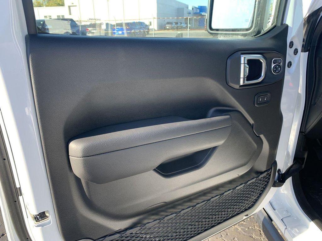 new 2026 Jeep Wrangler car, priced at $51,830