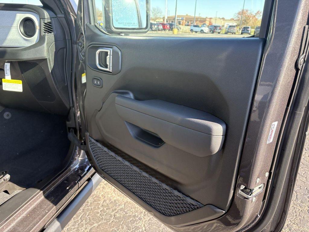 new 2026 Jeep Wrangler car, priced at $51,380