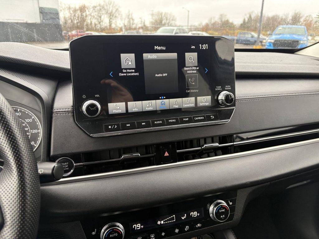 used 2024 Mitsubishi Outlander car, priced at $23,380