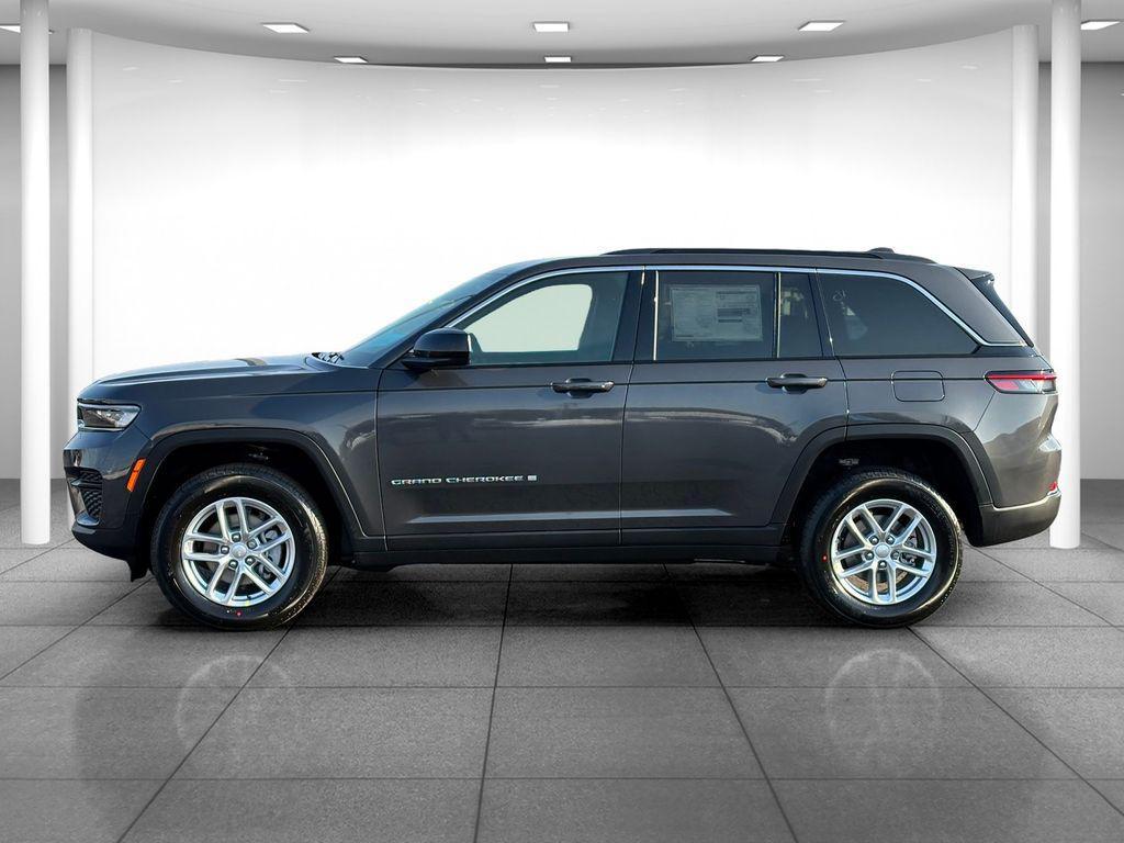 new 2026 Jeep Grand Cherokee car, priced at $39,430