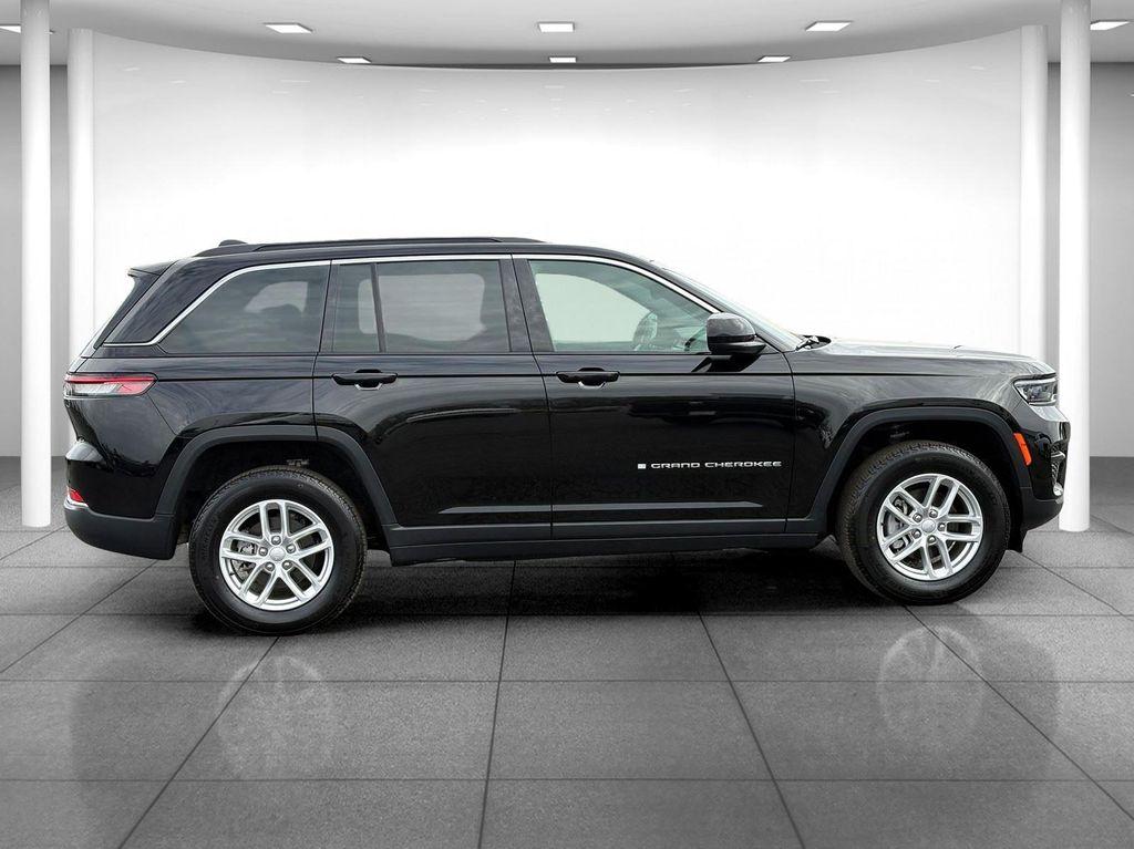 used 2024 Jeep Grand Cherokee car, priced at $27,910