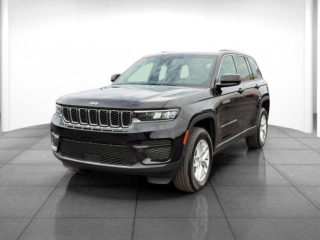 used 2024 Jeep Grand Cherokee car, priced at $27,910