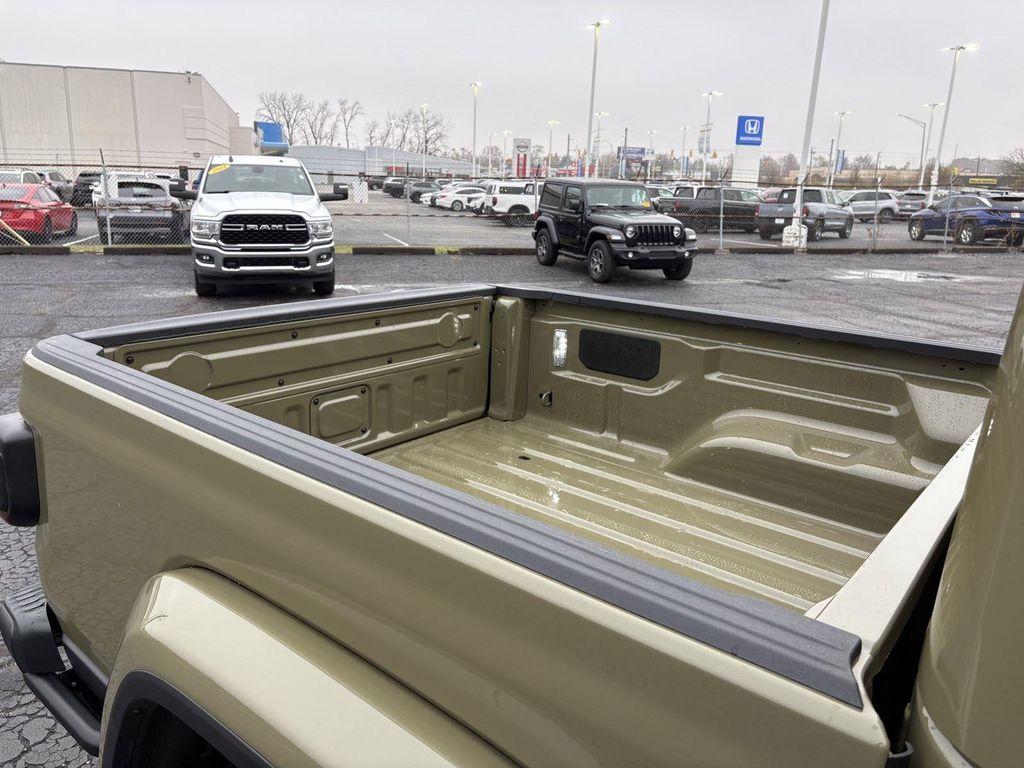 new 2026 Jeep Gladiator car, priced at $60,288