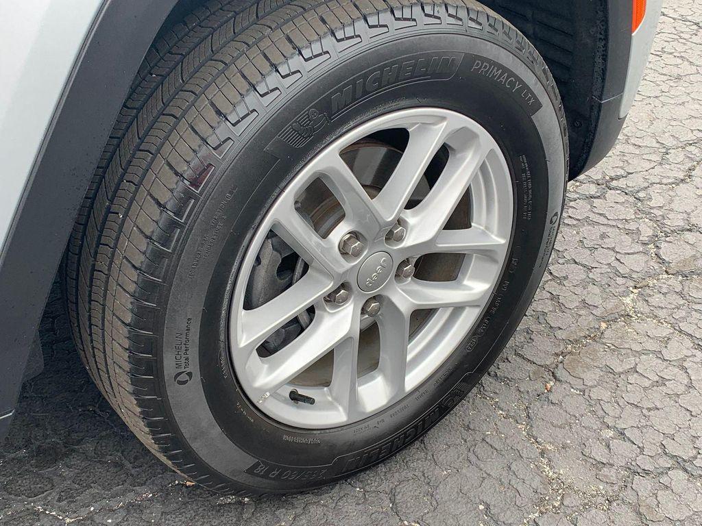 used 2023 Jeep Grand Cherokee car, priced at $28,000