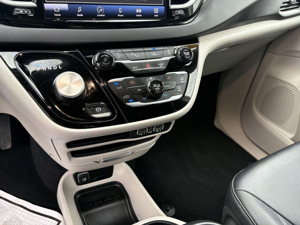 used 2024 Chrysler Pacifica car, priced at $30,000