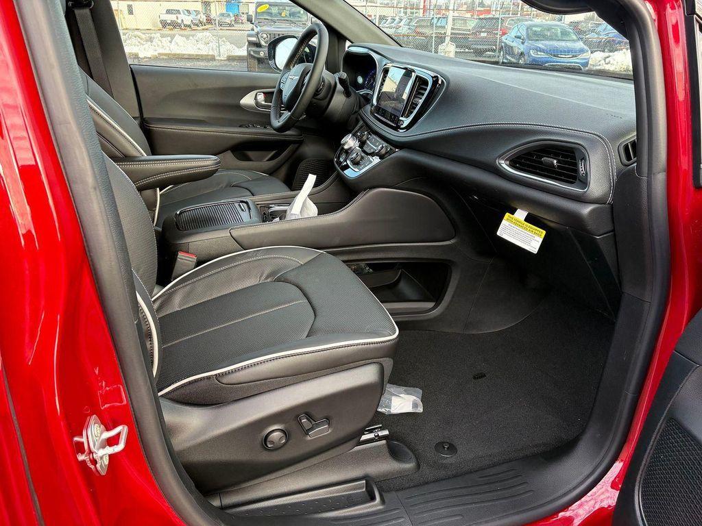 new 2026 Chrysler Pacifica car, priced at $49,610
