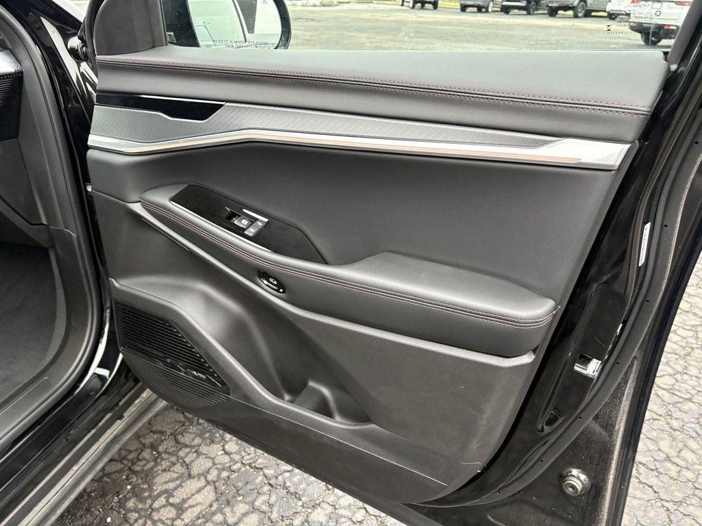 new 2025 Jeep Wagoneer S car, priced at $51,540