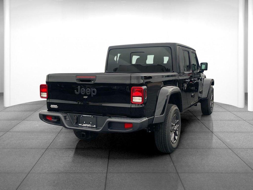 new 2025 Jeep Gladiator car, priced at $44,605