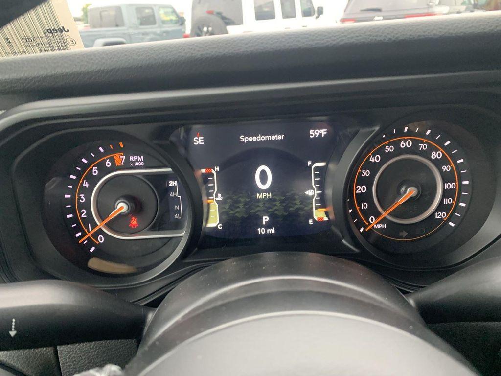 new 2025 Jeep Gladiator car, priced at $44,605