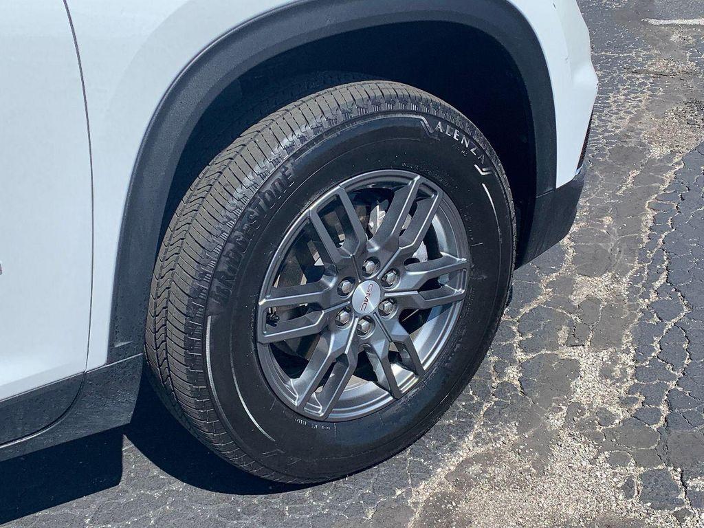 used 2025 GMC Acadia car, priced at $32,880