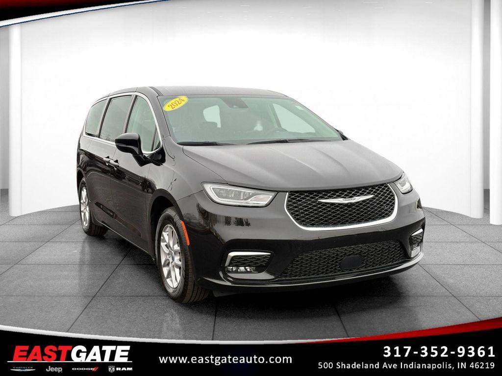 used 2024 Chrysler Pacifica car, priced at $28,750