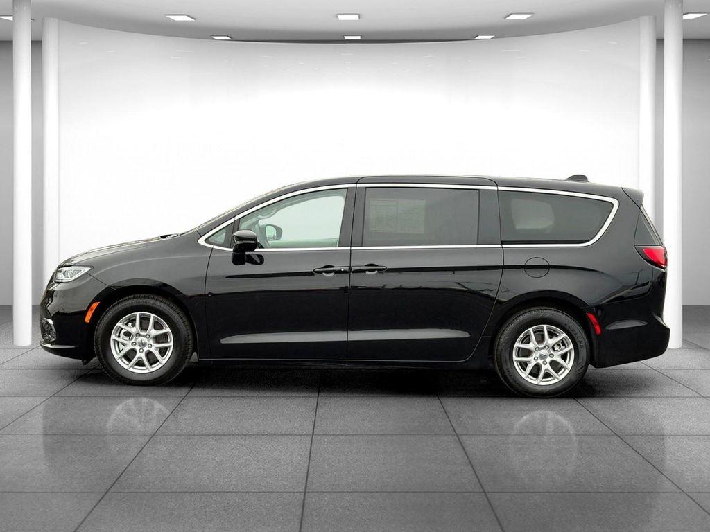 used 2024 Chrysler Pacifica car, priced at $28,750