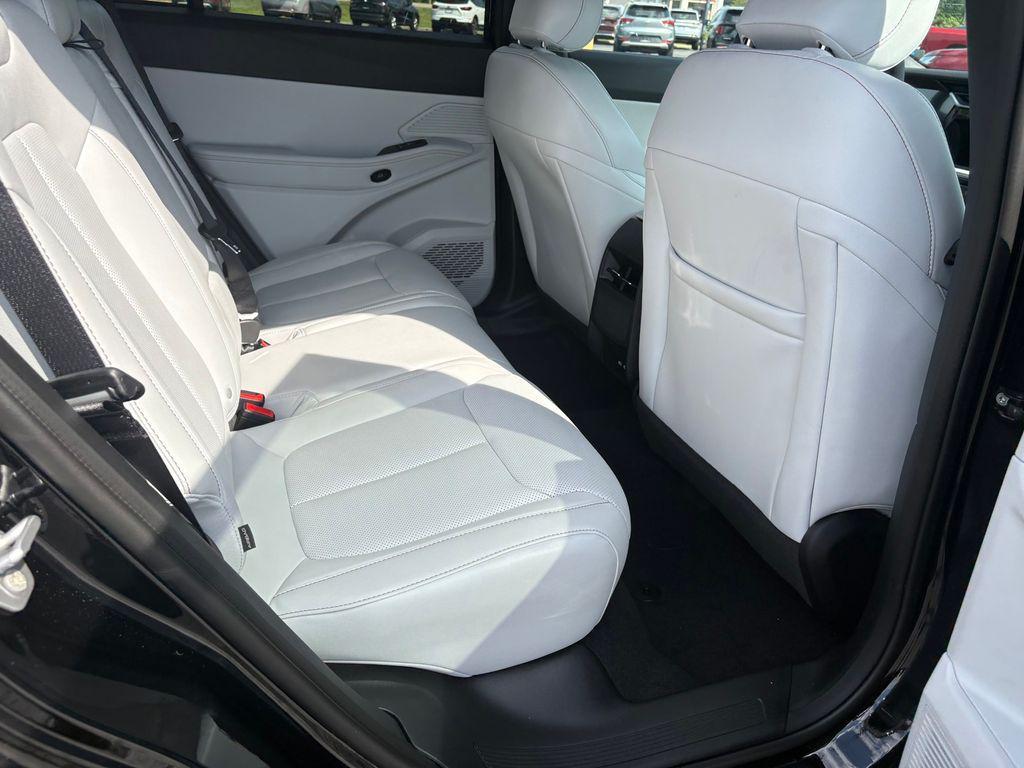 new 2026 Jeep Cherokee car, priced at $42,755
