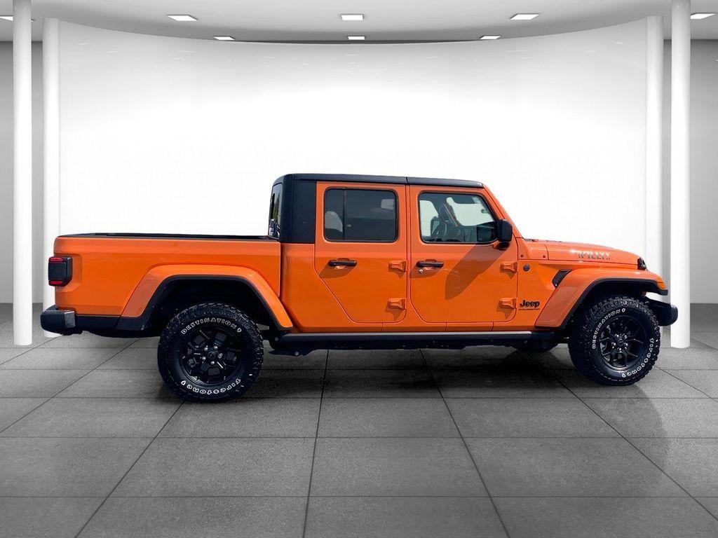 used 2025 Jeep Gladiator car, priced at $41,699