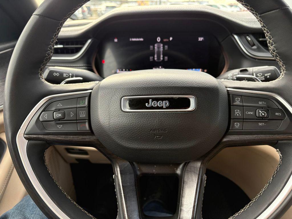 used 2024 Jeep Grand Cherokee car, priced at $33,921