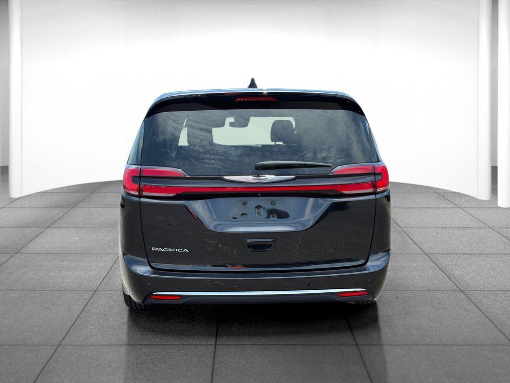 used 2023 Chrysler Pacifica car, priced at $23,422
