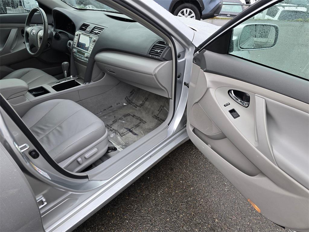 used 2008 Toyota Camry Hybrid car, priced at $10,495