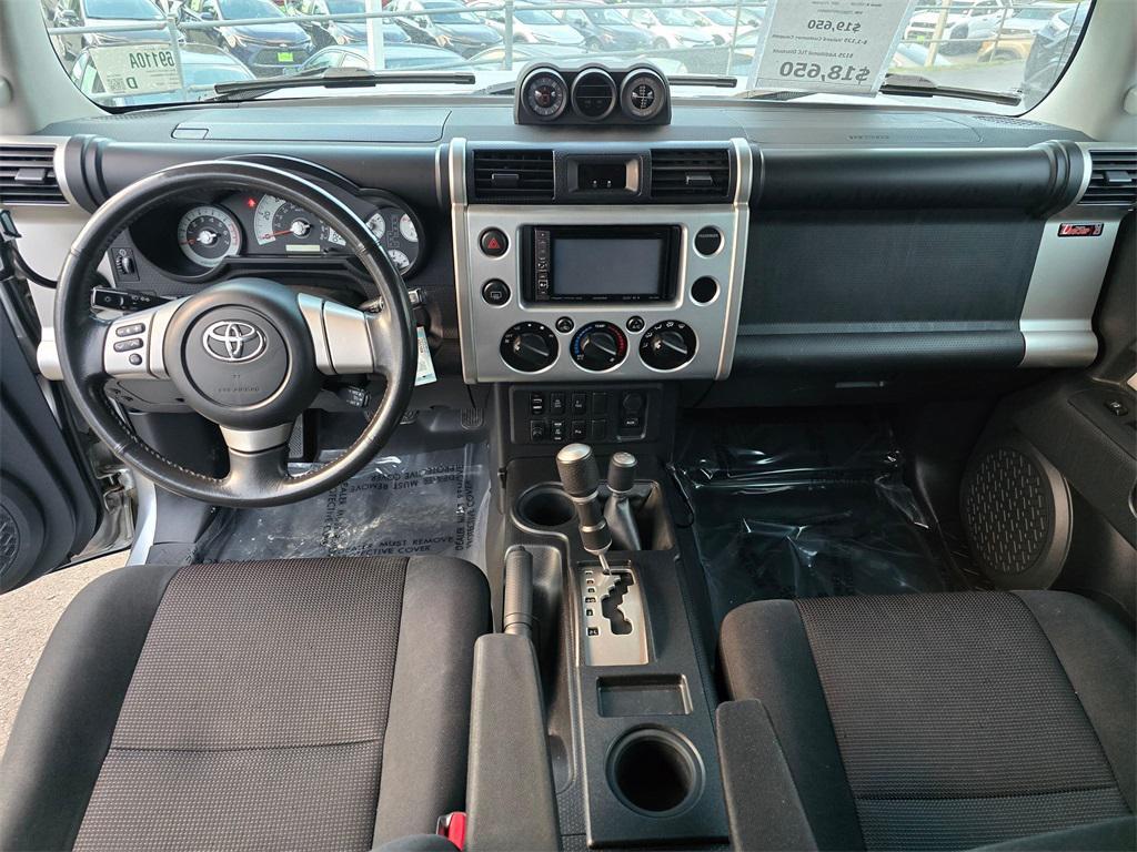 used 2007 Toyota FJ Cruiser car, priced at $15,895