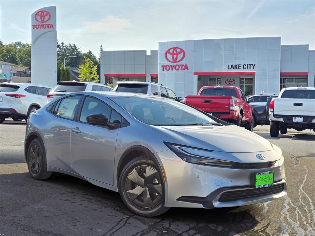 new 2026 Toyota Prius Plug-In Hybrid car, priced at $35,324