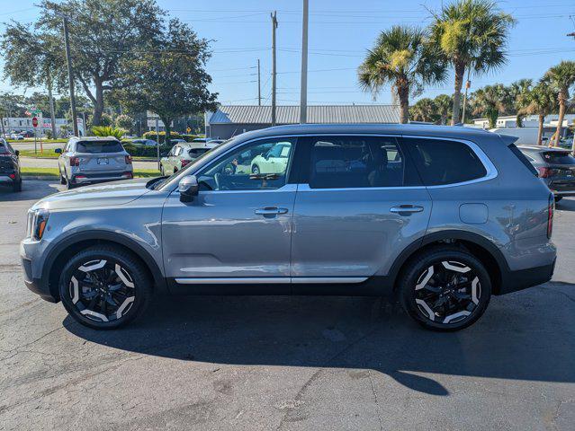 used 2025 Kia Telluride car, priced at $39,995