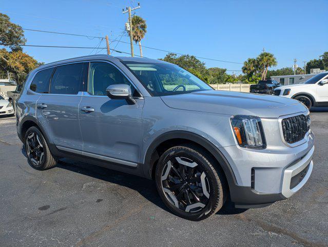 used 2025 Kia Telluride car, priced at $39,995