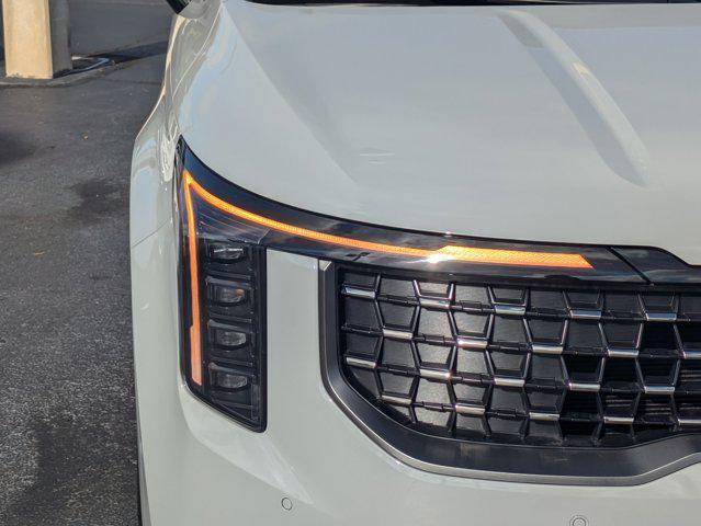 used 2025 Kia Carnival Hybrid car, priced at $48,995