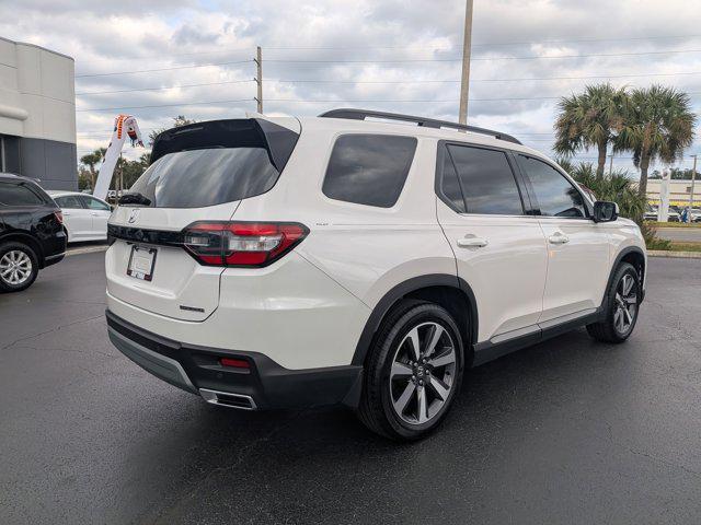 used 2025 Honda Pilot car, priced at $40,658