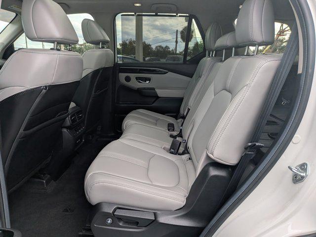 used 2025 Honda Pilot car, priced at $40,658