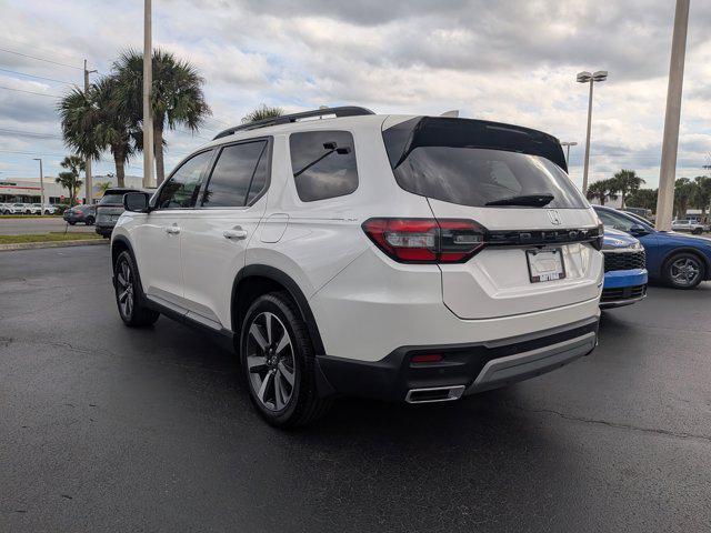 used 2025 Honda Pilot car, priced at $40,658