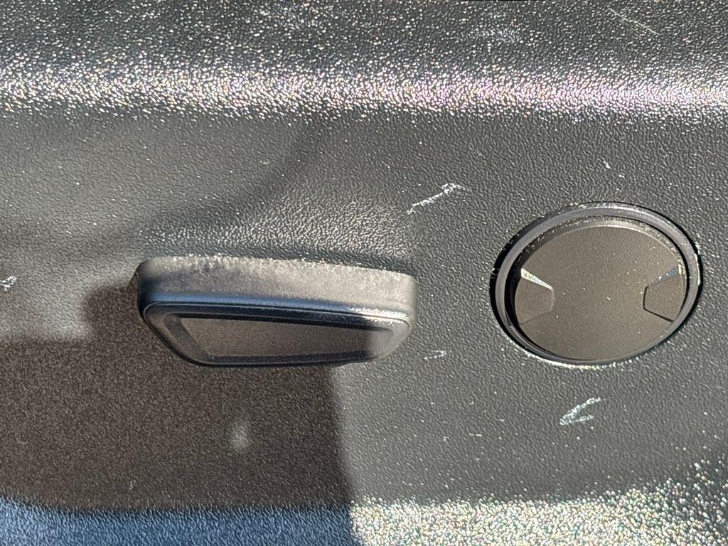 used 2020 Ford F-150 car, priced at $25,212