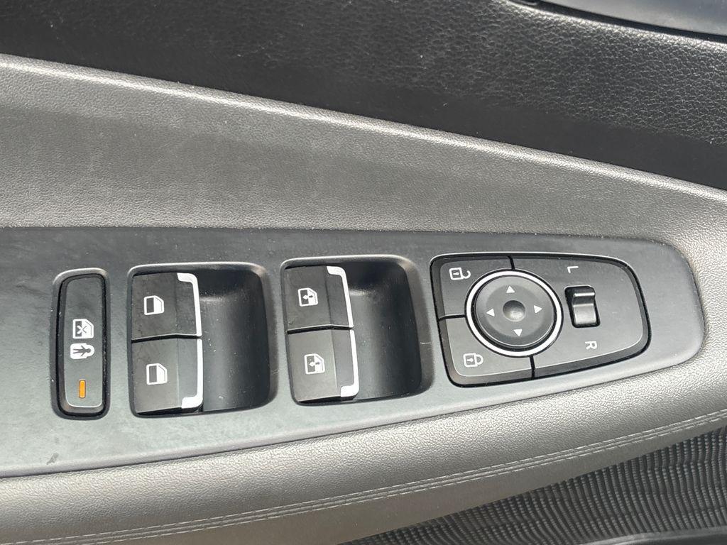 used 2023 Hyundai Santa Fe car, priced at $18,612