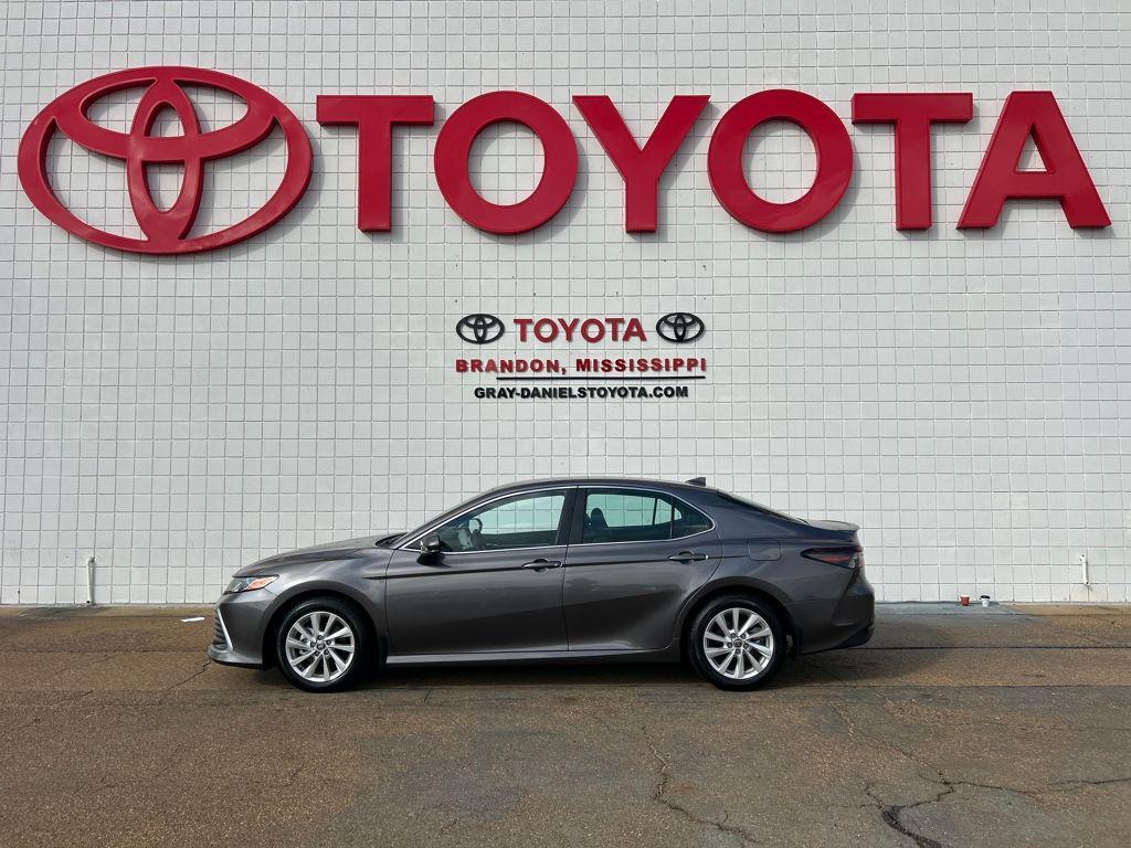 used 2023 Toyota Camry car, priced at $25,422