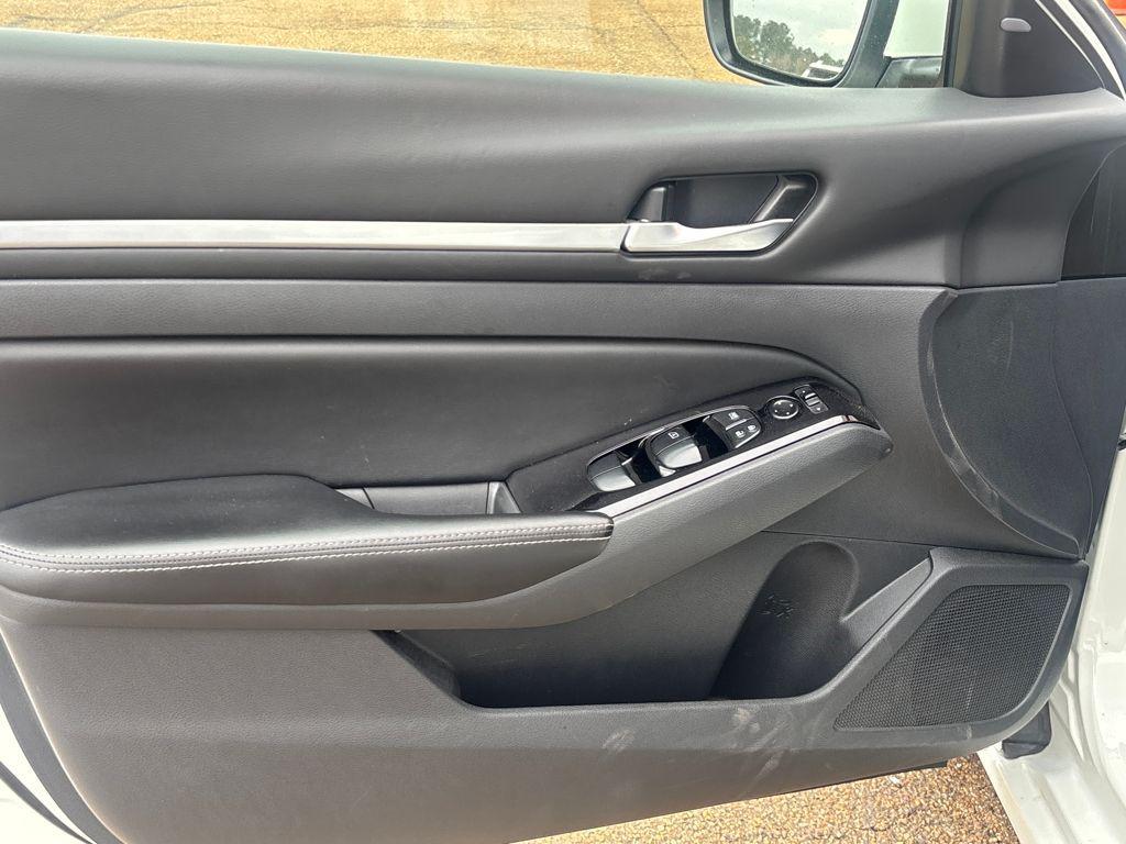 used 2023 Nissan Altima car, priced at $16,042