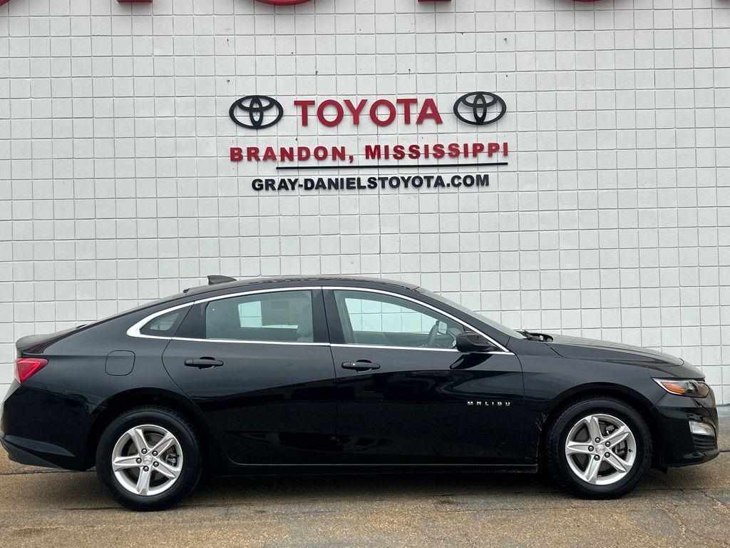used 2019 Chevrolet Malibu car, priced at $9,179