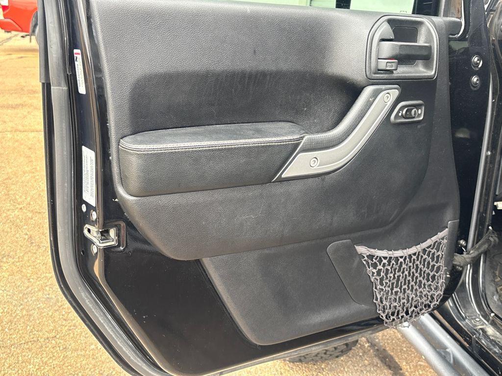 used 2016 Jeep Wrangler Unlimited car, priced at $18,153