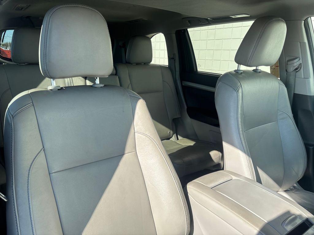 used 2016 Toyota Highlander car, priced at $16,476