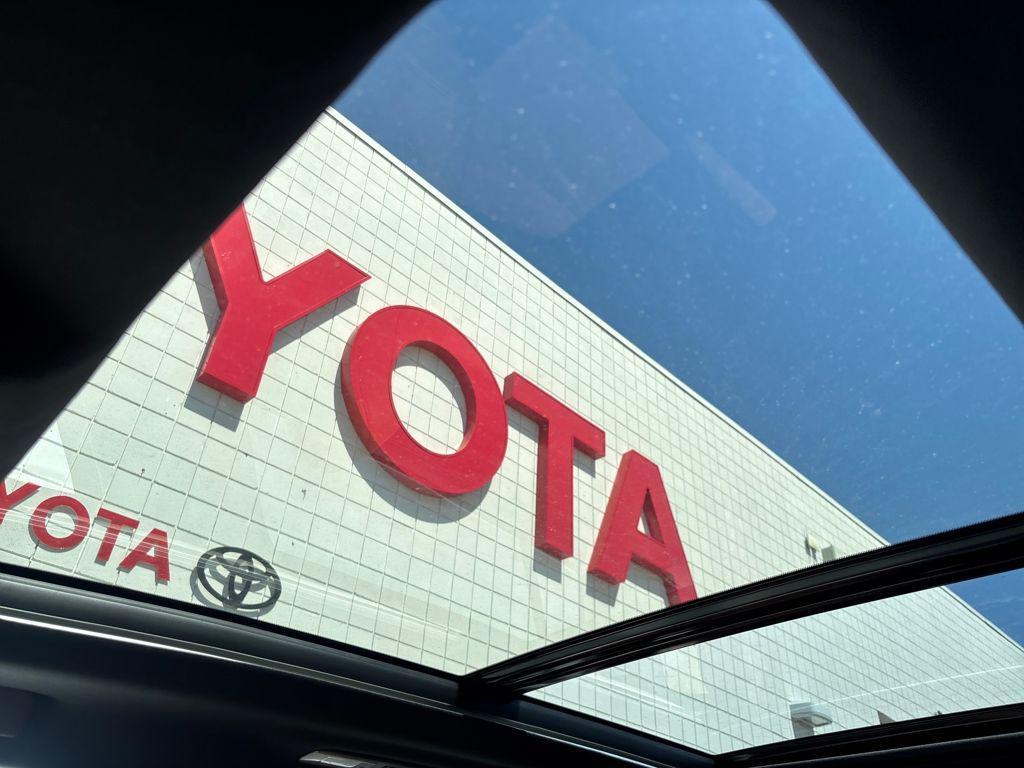 used 2025 Toyota Highlander car, priced at $53,799