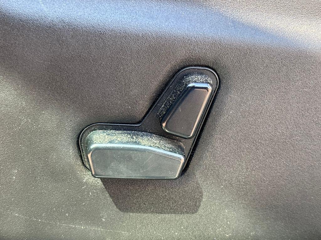 used 2017 Jeep Grand Cherokee car, priced at $12,975