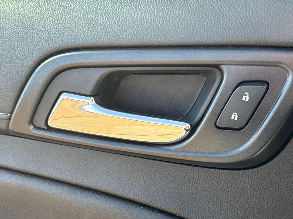 used 2018 GMC Yukon car, priced at $23,413