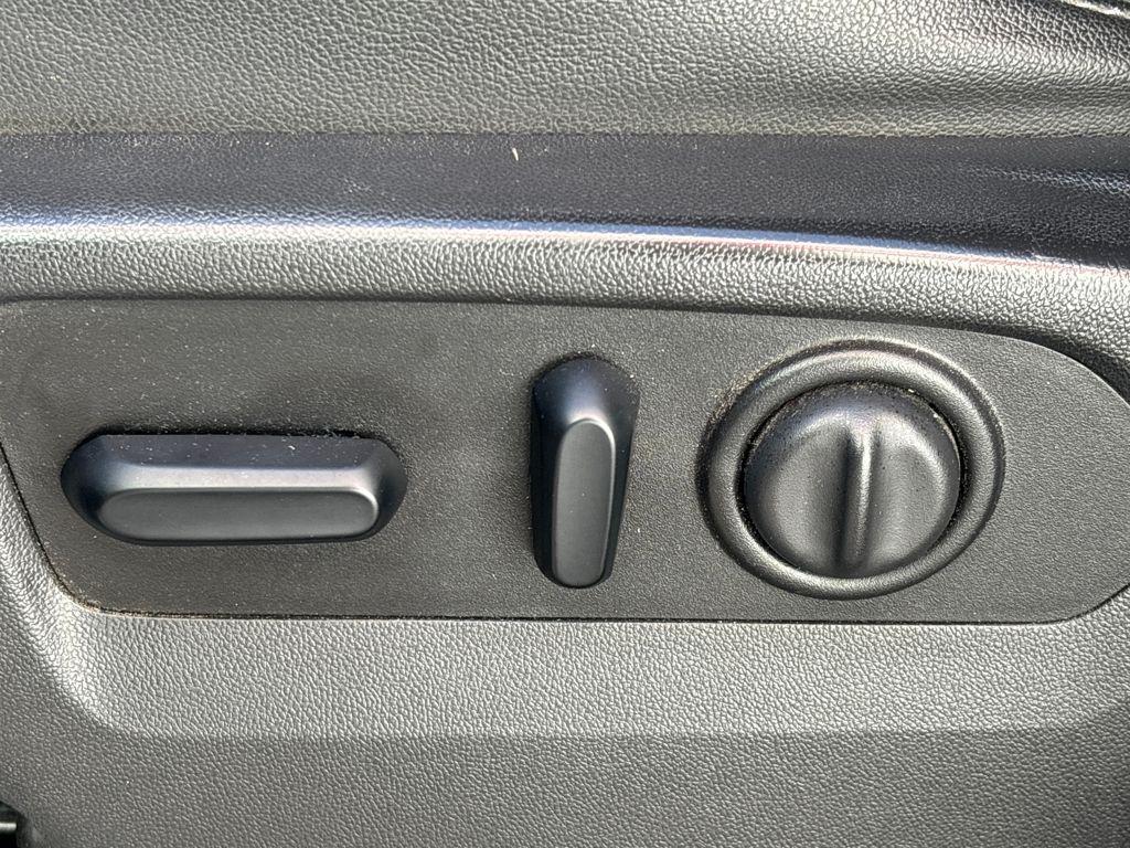 used 2020 GMC Sierra 1500 car, priced at $34,900