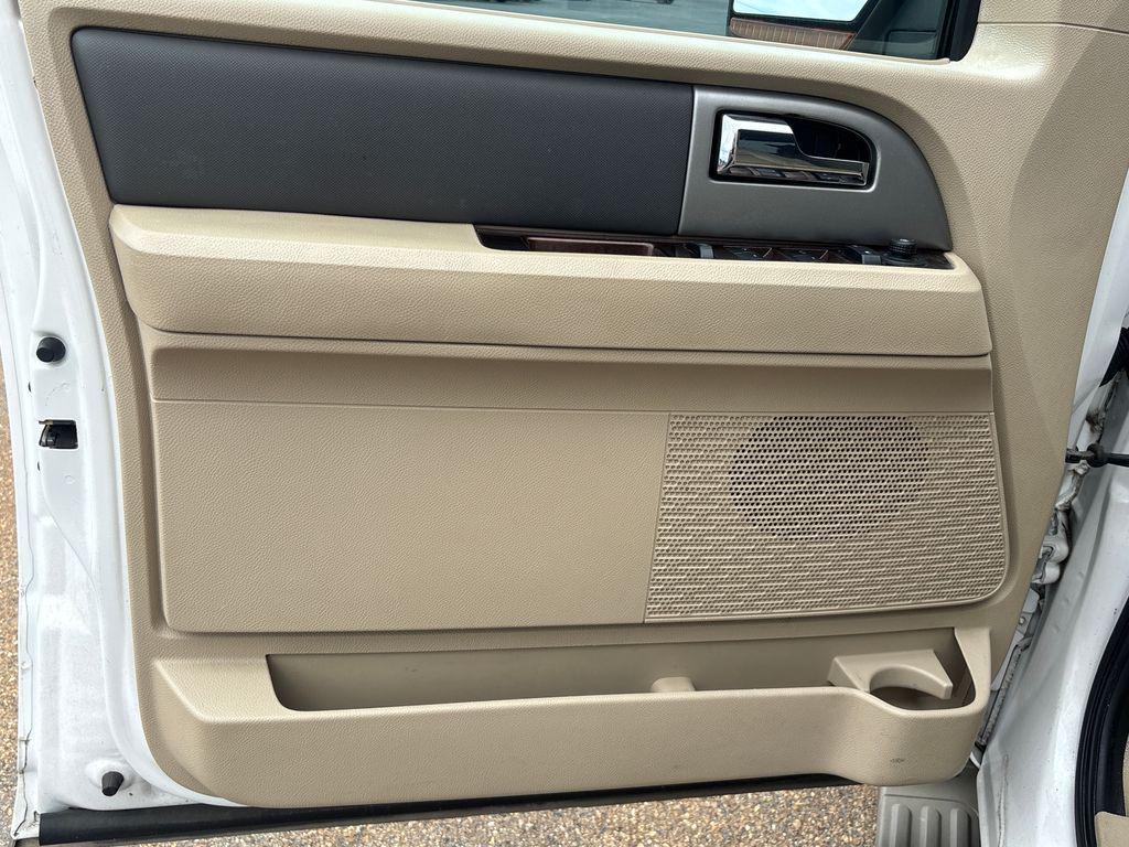 used 2014 Ford Expedition car, priced at $13,247