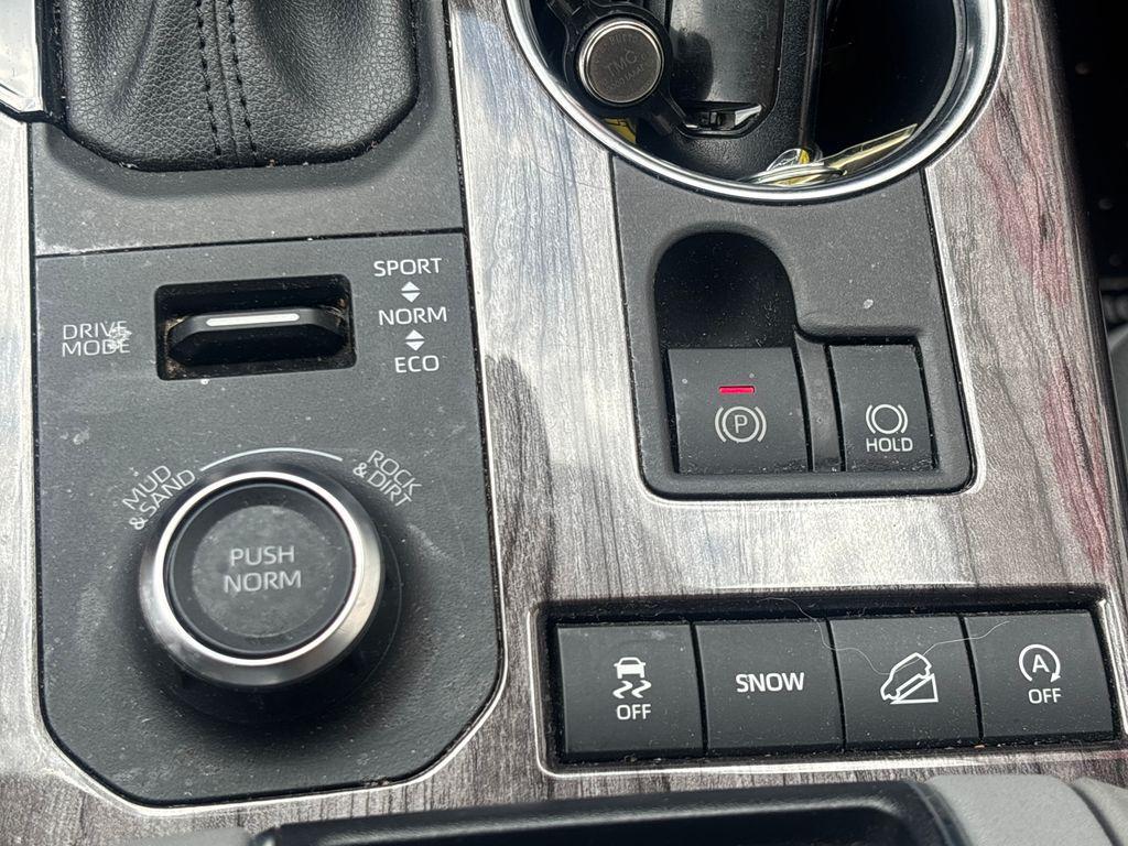 used 2021 Toyota Highlander car, priced at $33,830
