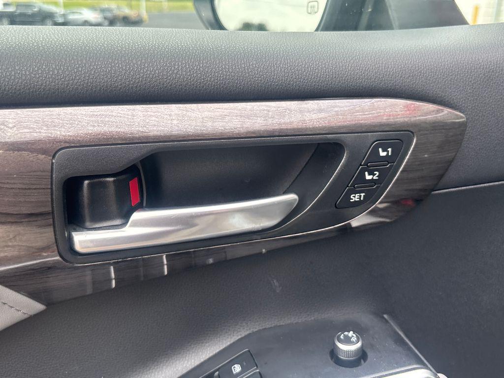 used 2021 Toyota Highlander car, priced at $33,830