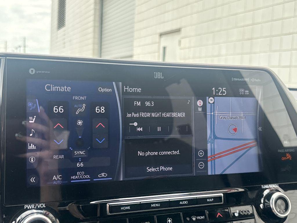 used 2021 Toyota Highlander car, priced at $33,830