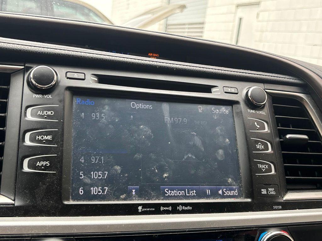 used 2016 Toyota Highlander car, priced at $14,885